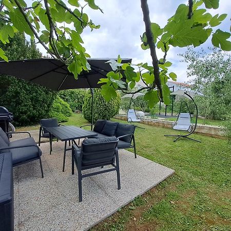 Greta Apartment Vrbnik Exterior photo