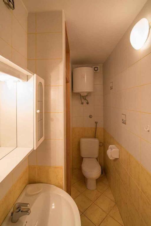 Greta Apartment Vrbnik Exterior photo