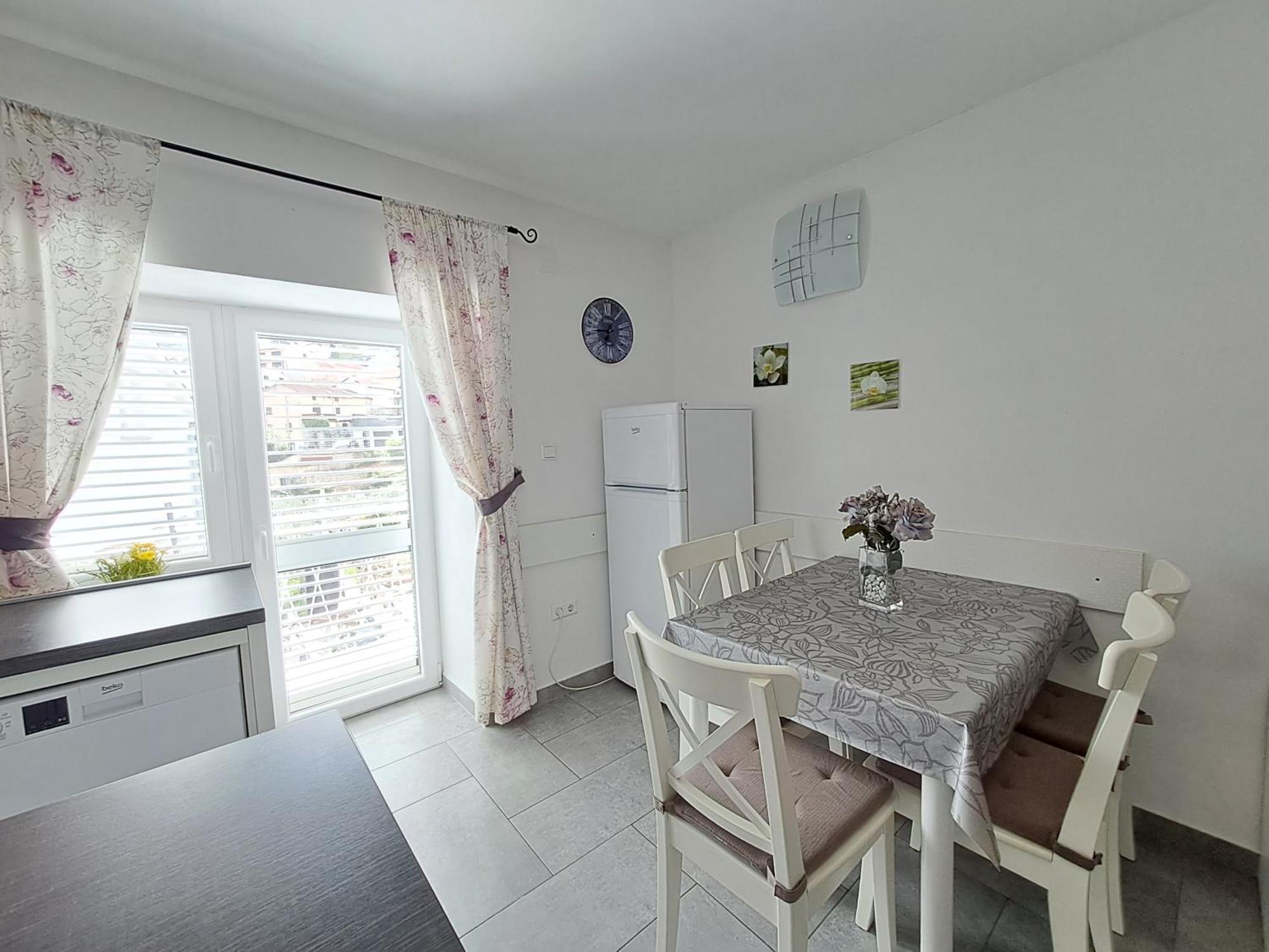 Greta Apartment Vrbnik Exterior photo